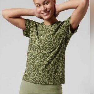 Athleta Ultimate Train Camo Tee